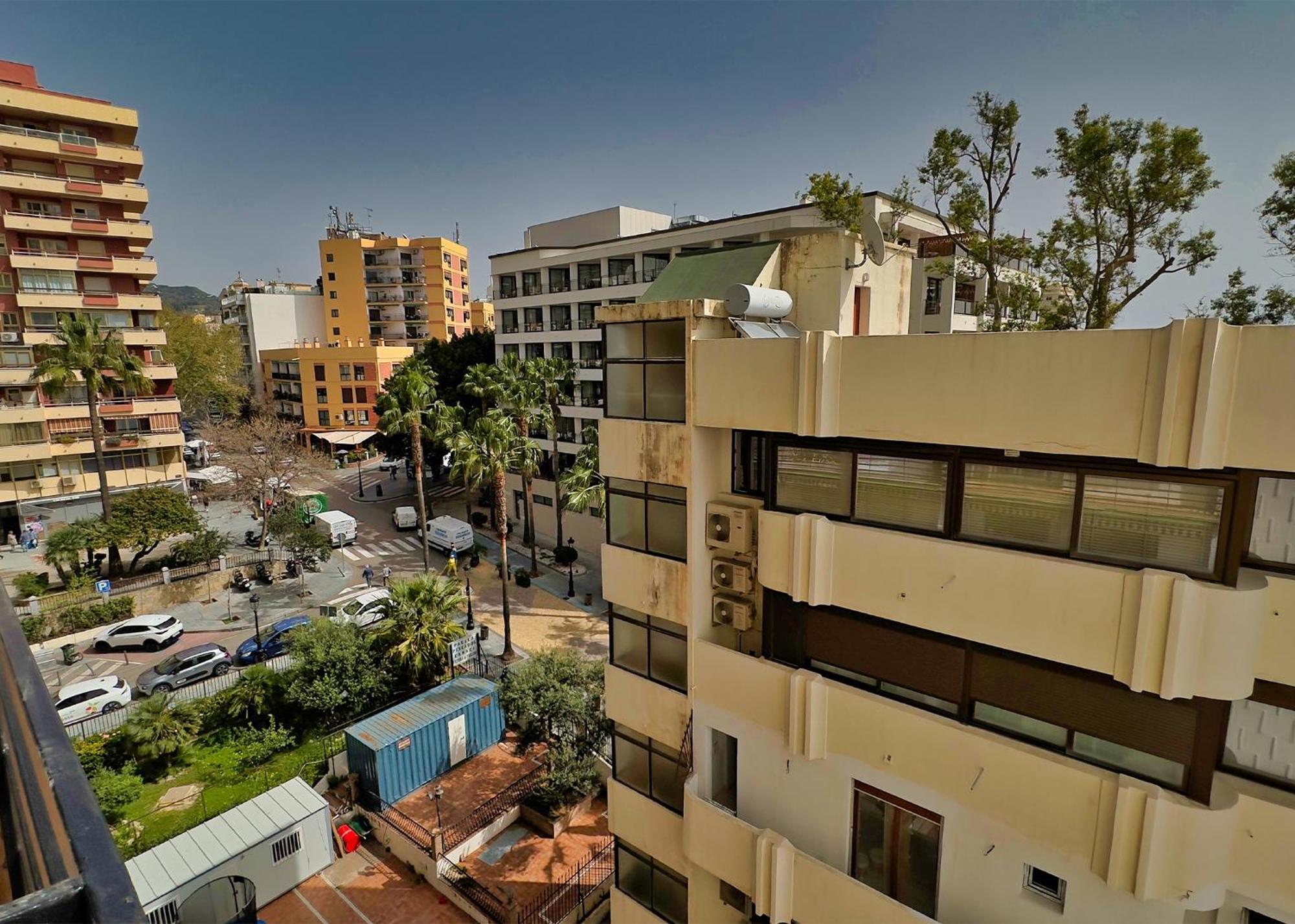 Mediterraneo 508. Fantastic Studio On The Beachfront With Sea Views. Marbella Kültér fotó