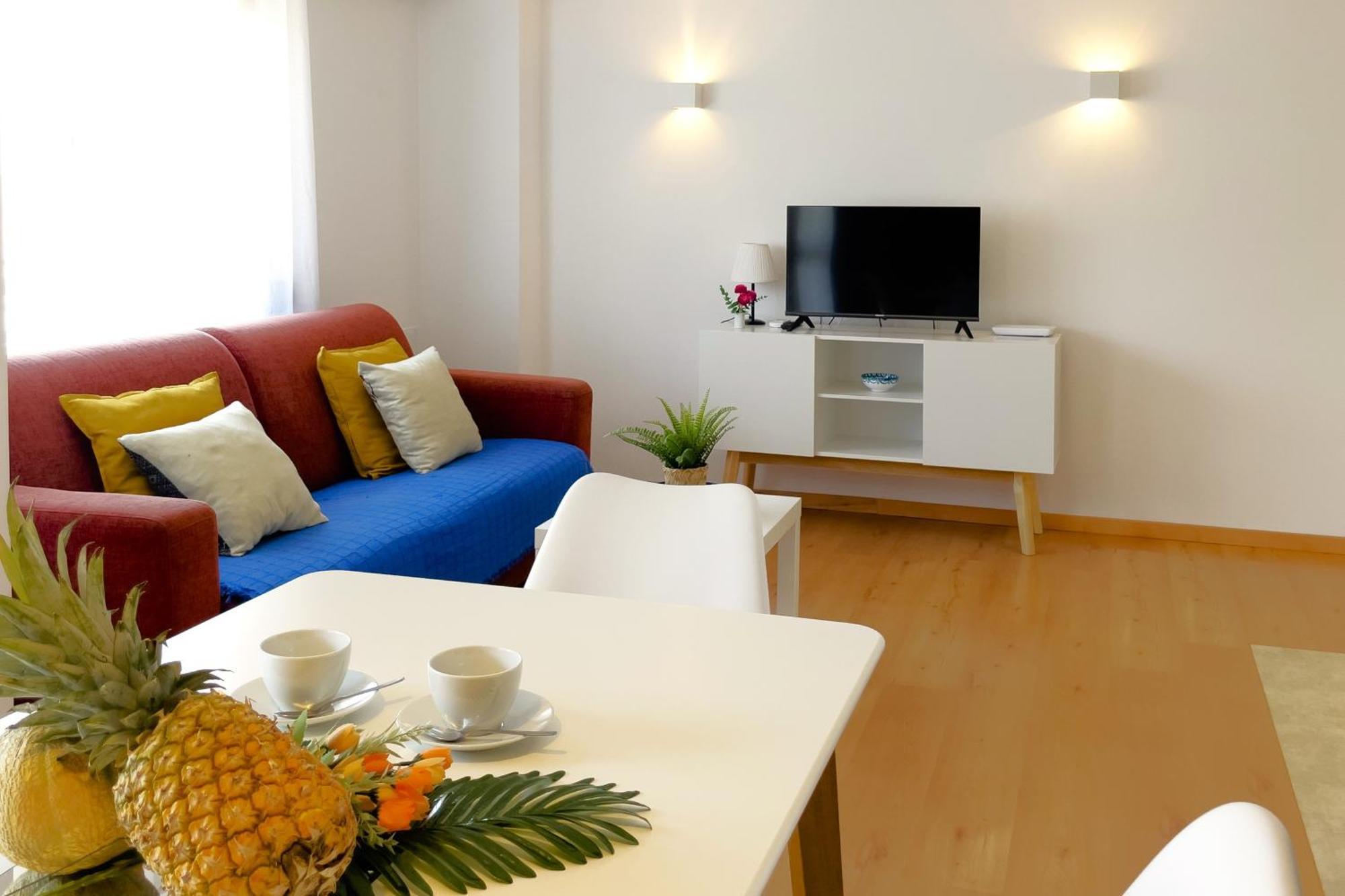 Mediterraneo 508. Fantastic Studio On The Beachfront With Sea Views. Marbella Kültér fotó